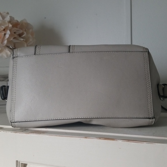 Purse - Picture 2 of 7